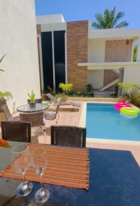 Barra grande com piscina, ar condicionado, novo , bem localizado